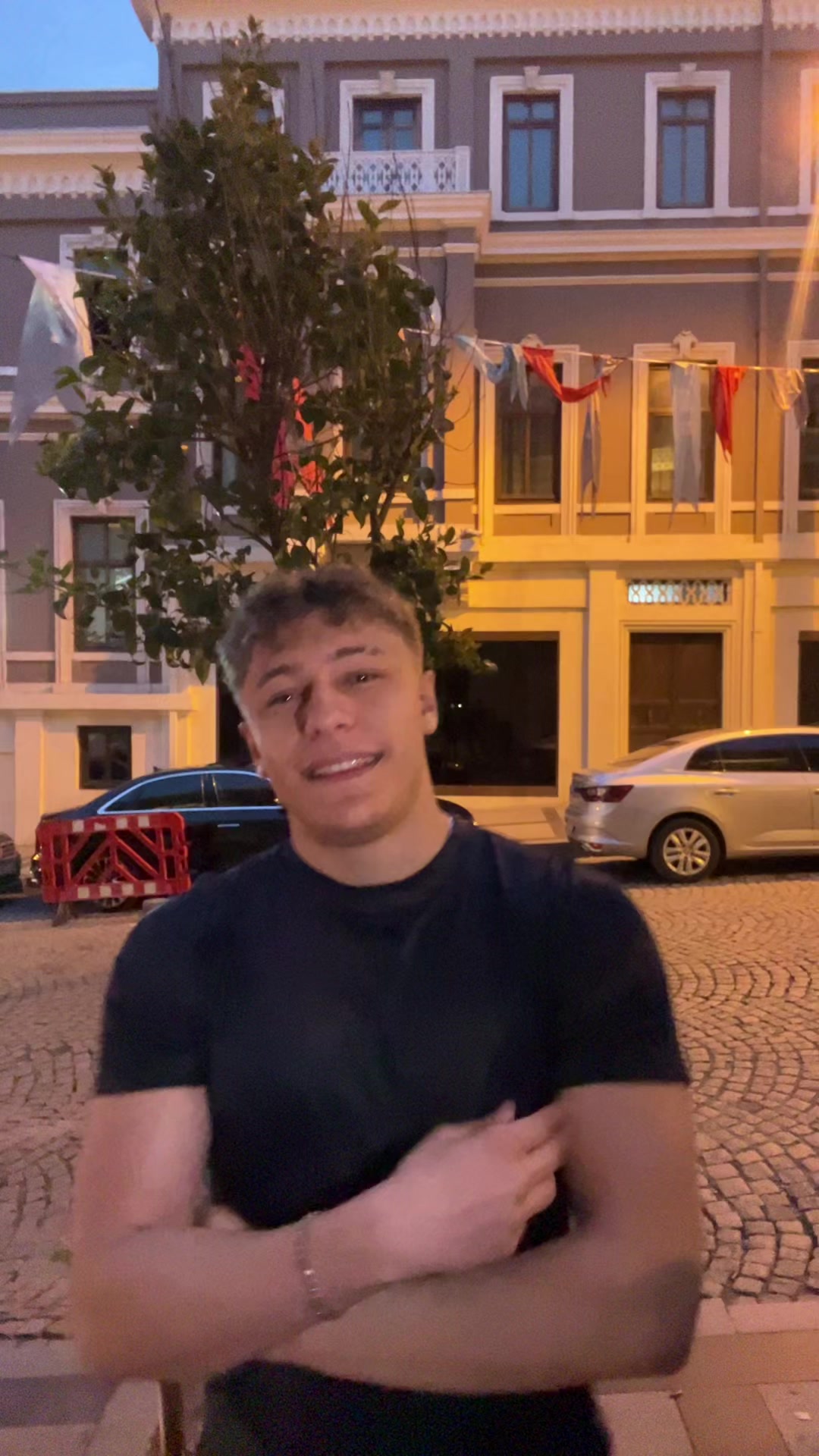 @sarıkola