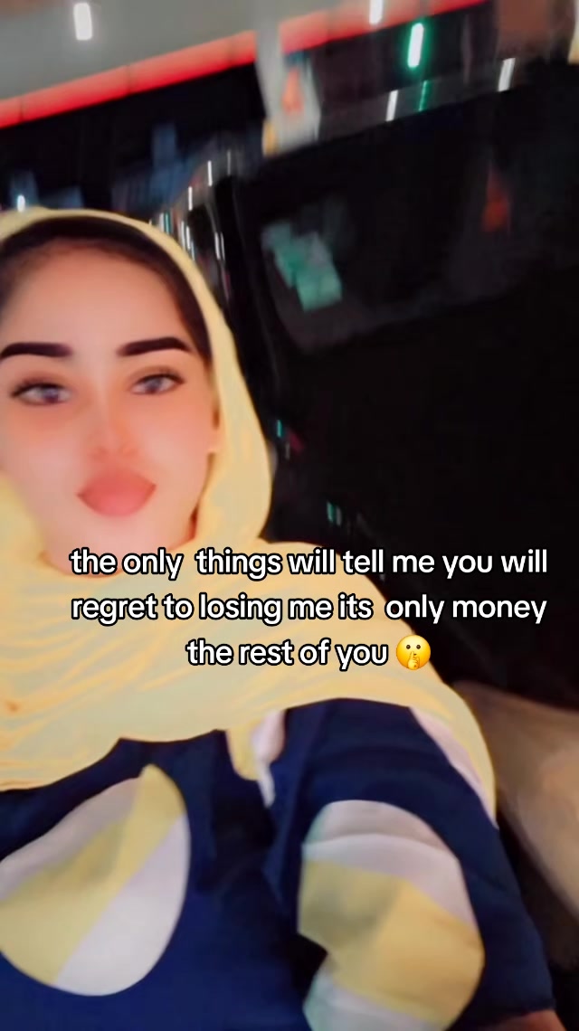 @officialqueencute🥰🤑🥂✅️