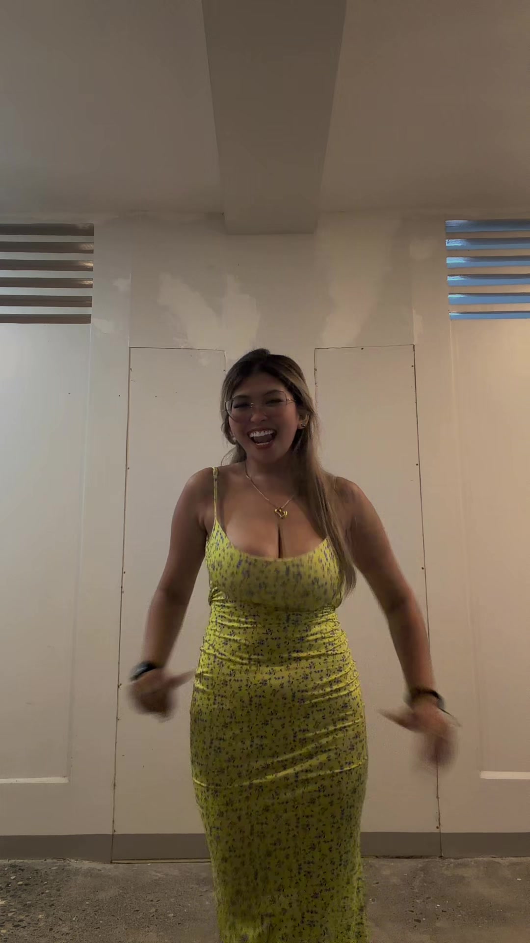 @RoxxieA