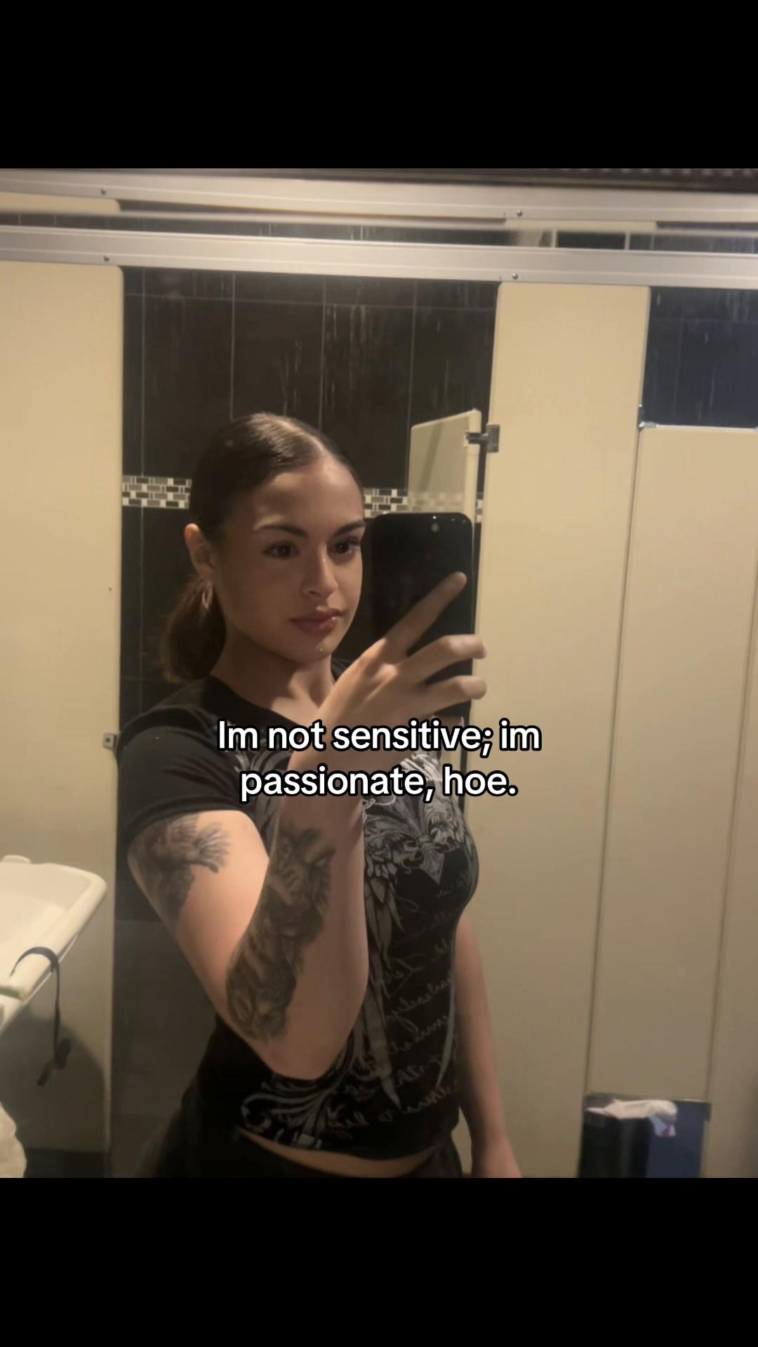 @cuban.vv
