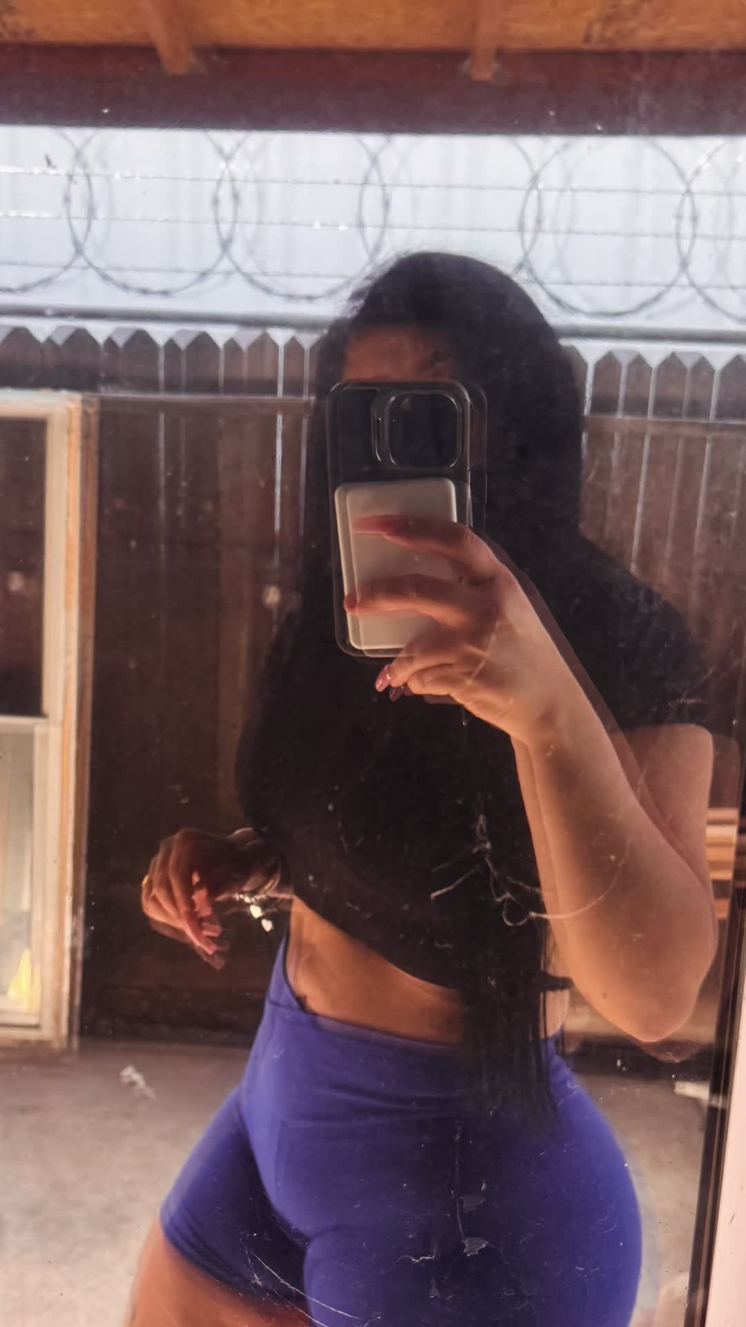 @Mam&iacute;ana