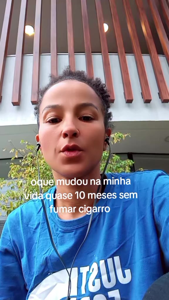 @N&aacute;dia