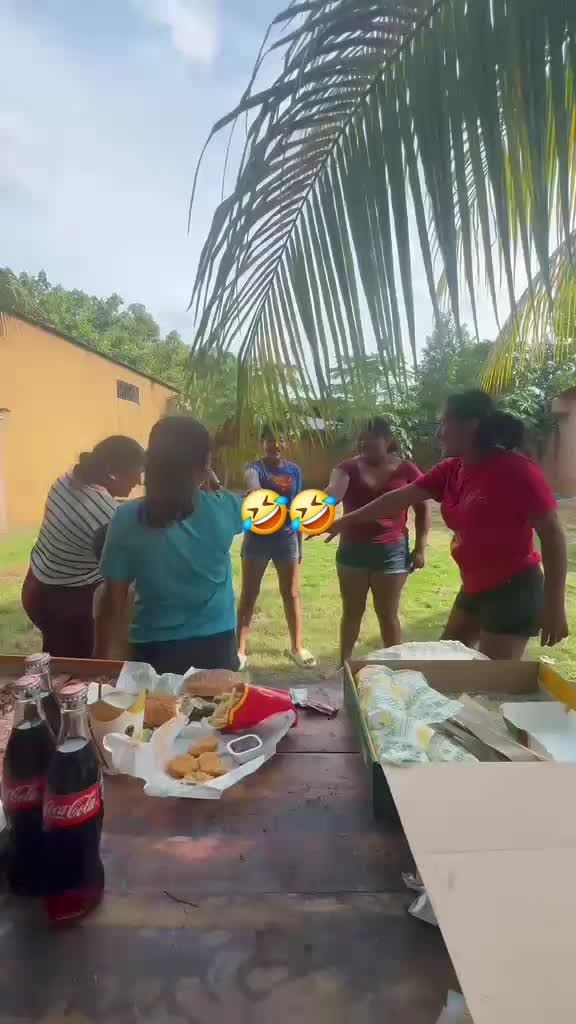 @lupita lapoyeu