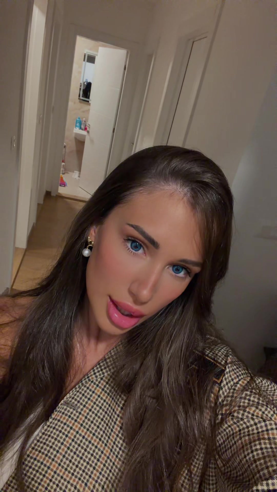@nina