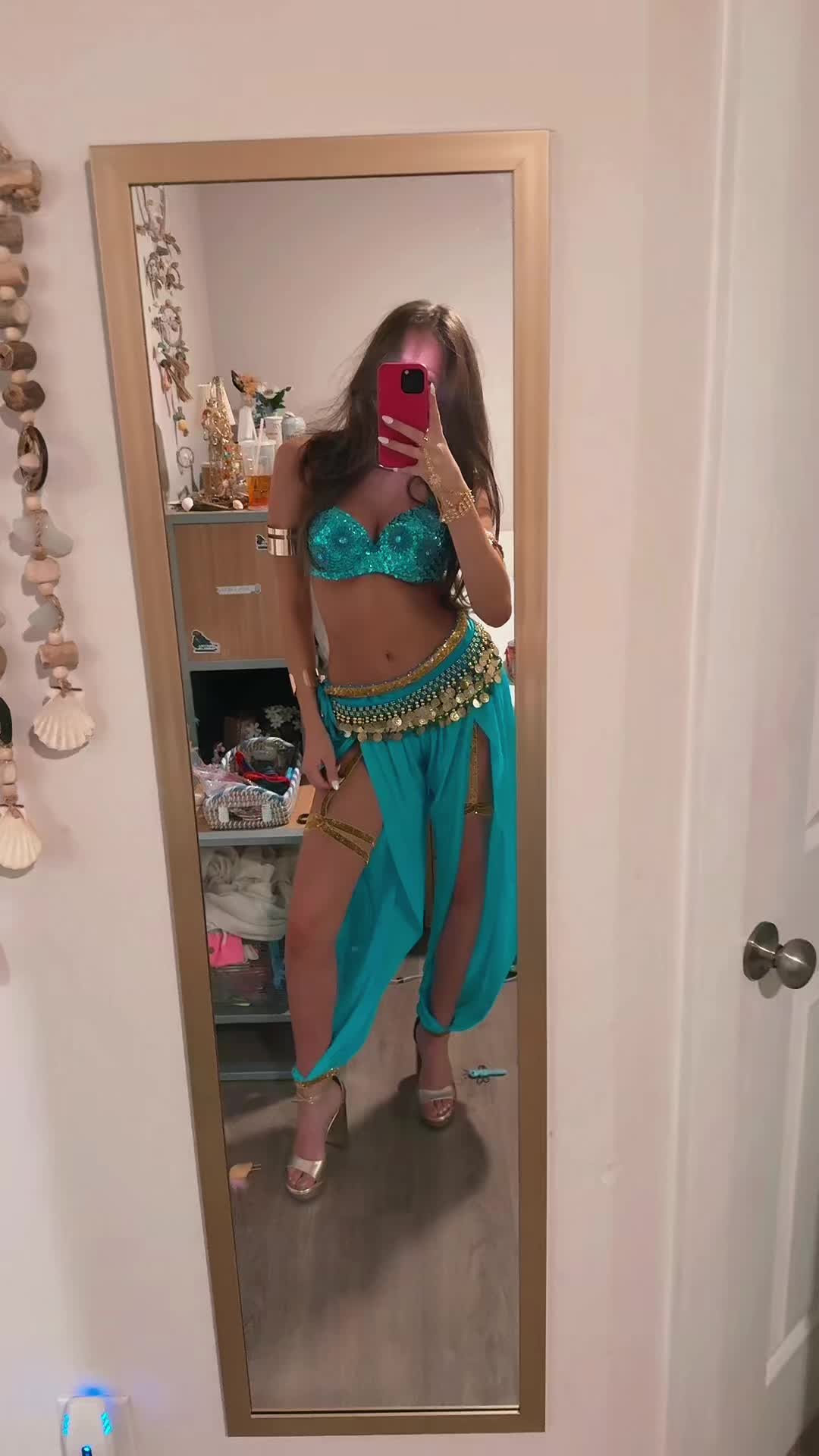 @alyssajparker
