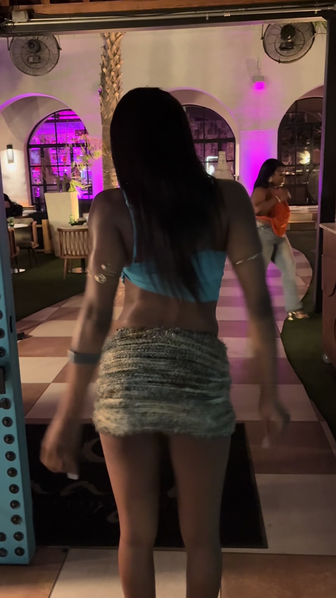 @Lala🦋