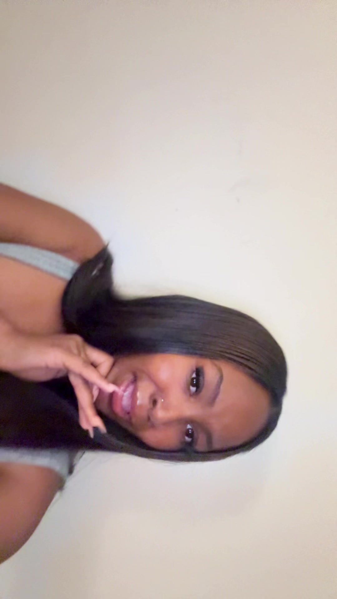 @Sexxybrownskingirl