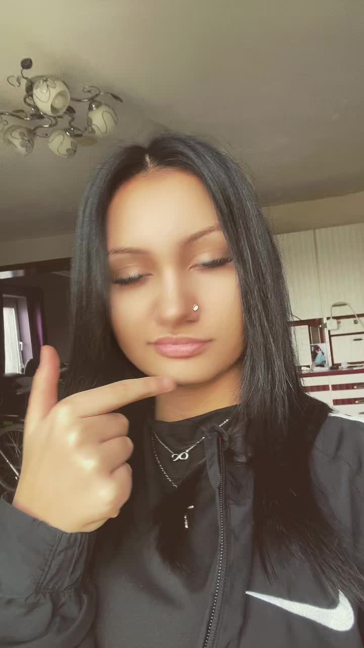 @โ๐๐๐ฃ๐๐