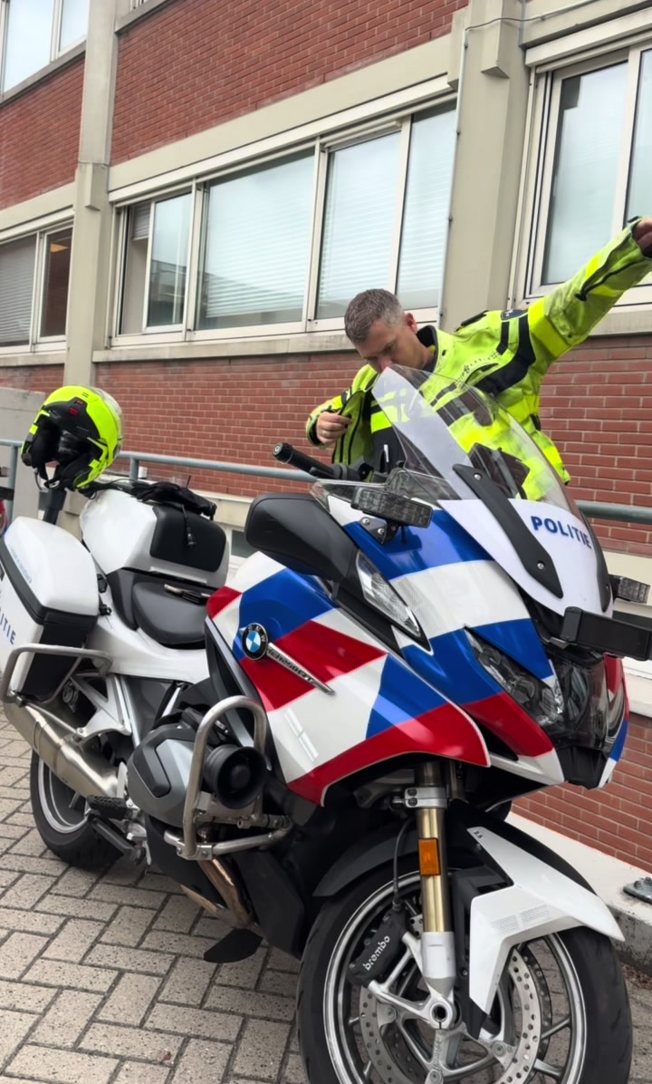 @politie_eray_baygul
