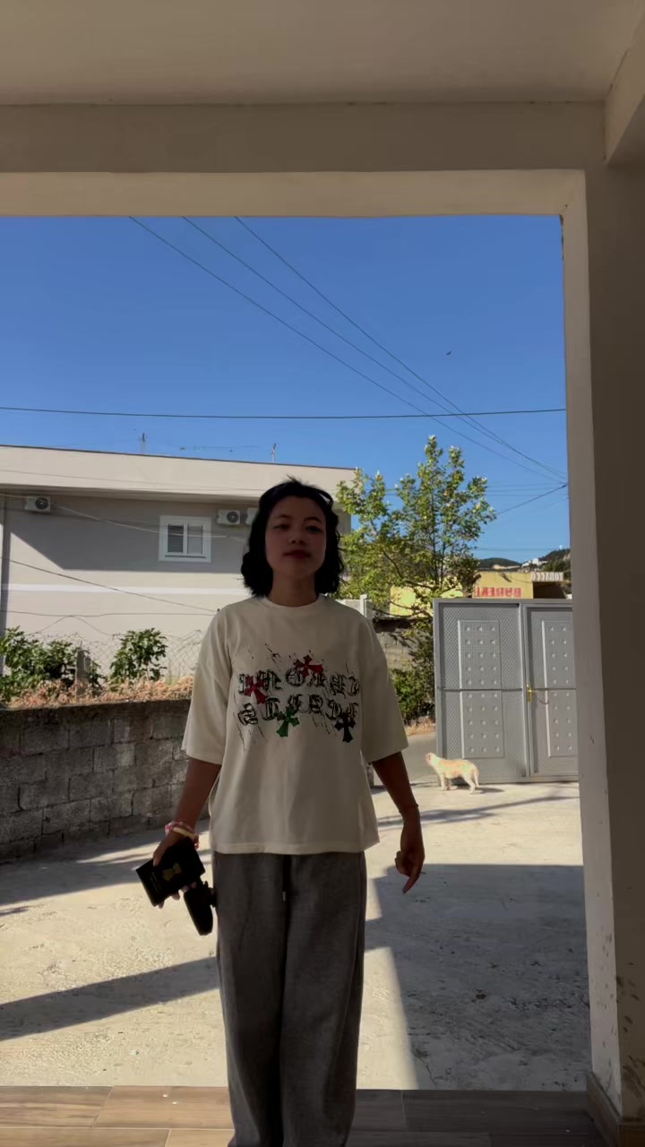 @urmona7