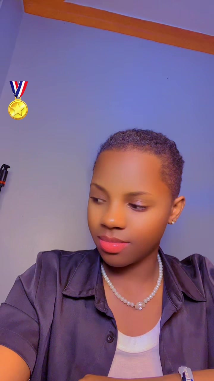 @LEONIE SKYE🦁🏅