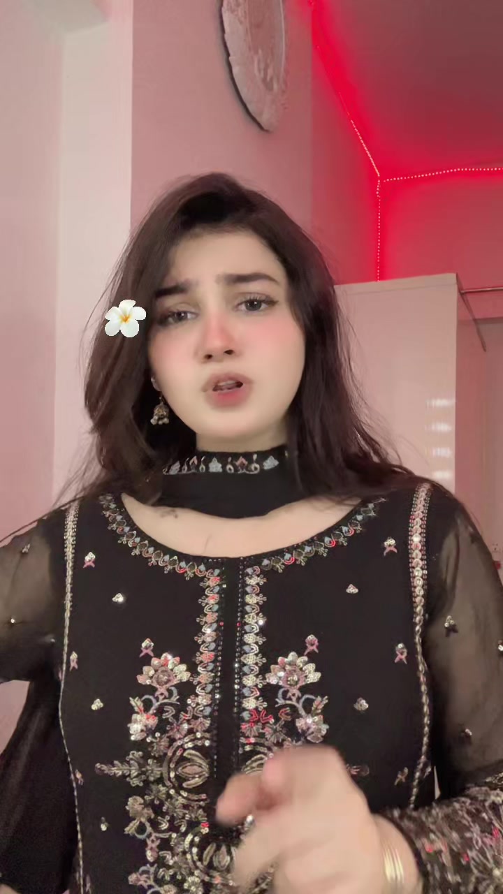 @Shafaq Khan❤️