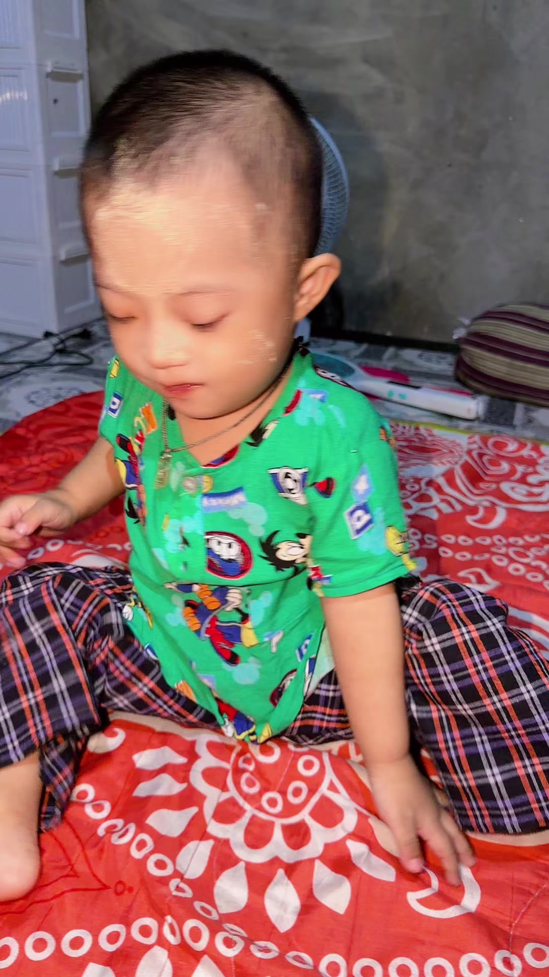 @Lwin-အထည်လက်ကားပင်ရင်း