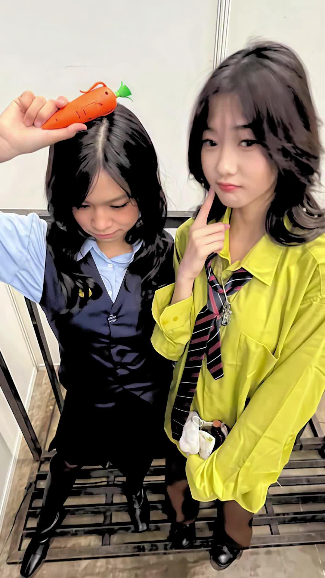 @akaza