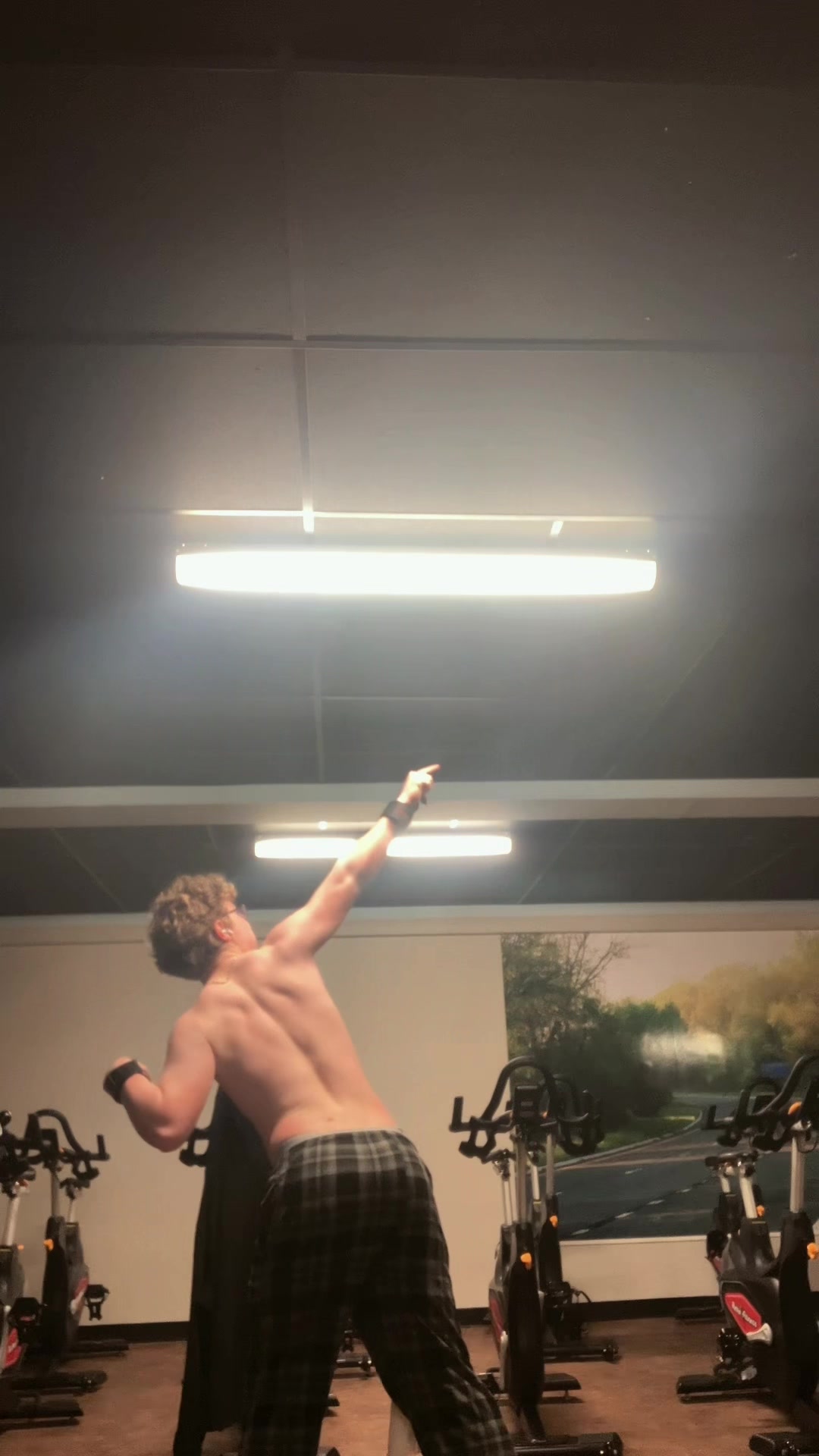 @Lynch lifts