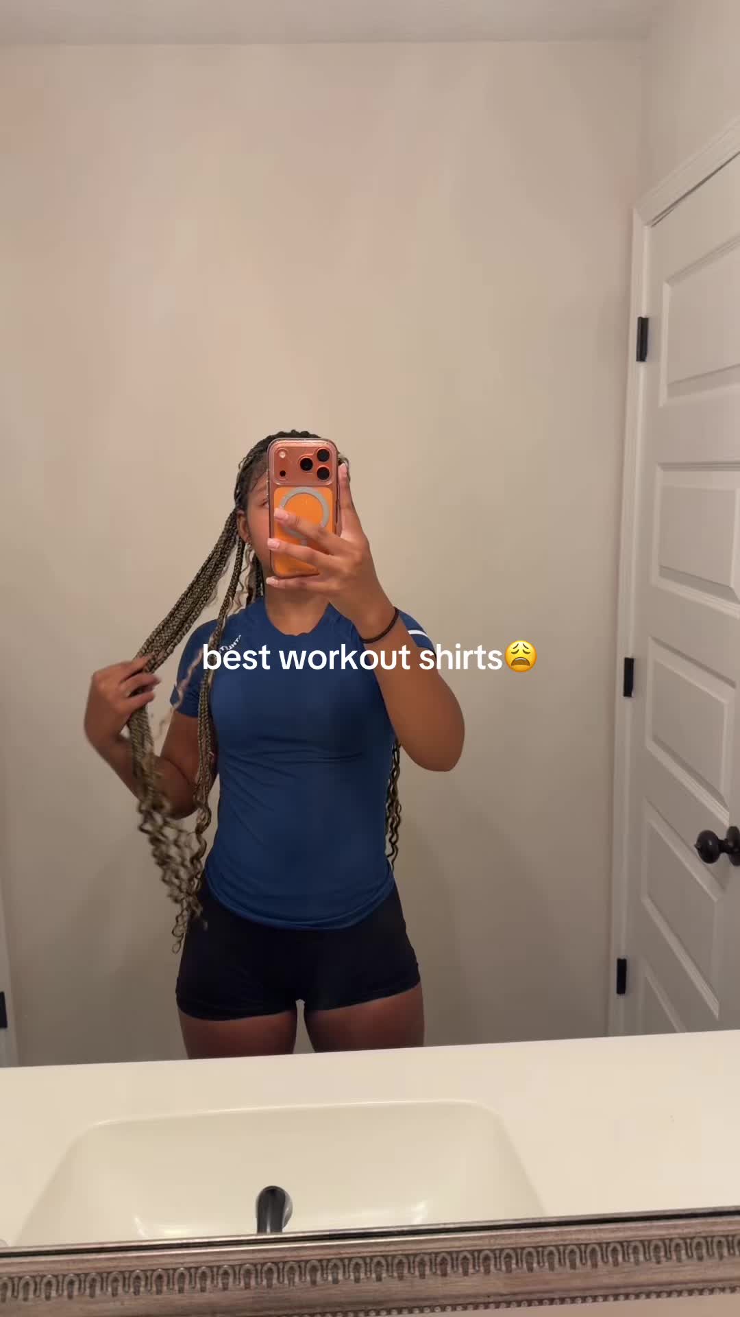 @niya.lisee