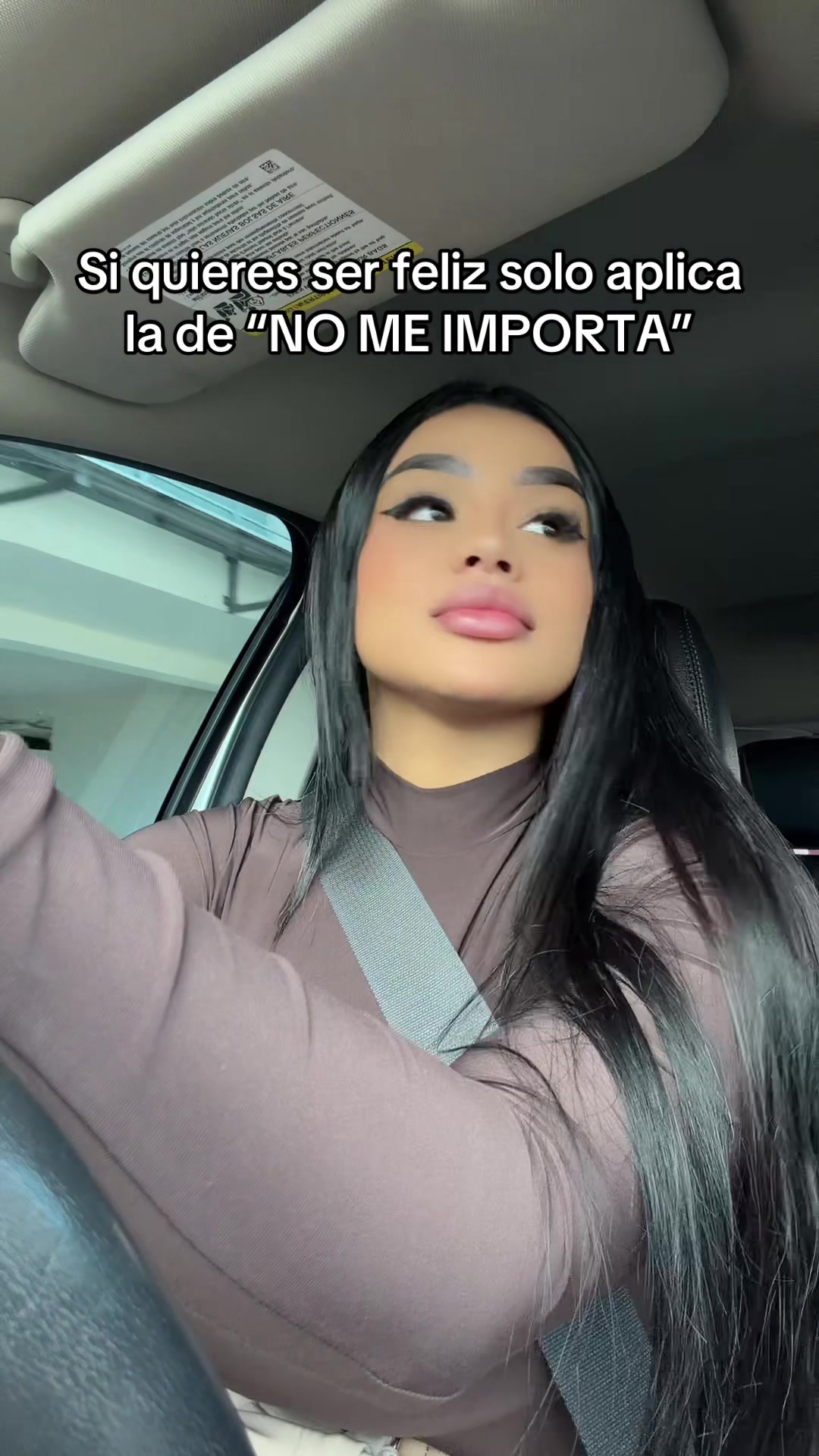 @Tatiqueenoficial 🦋