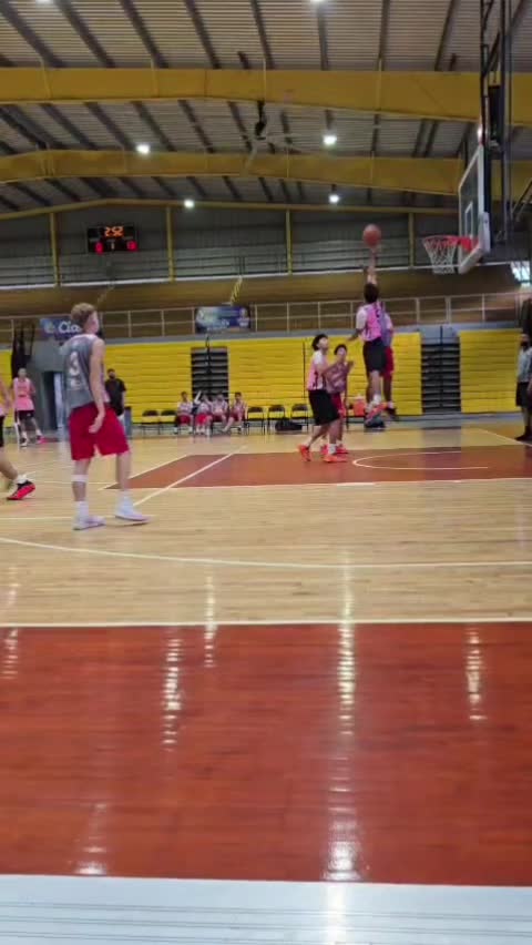 @Nicky 🌸👑🏀