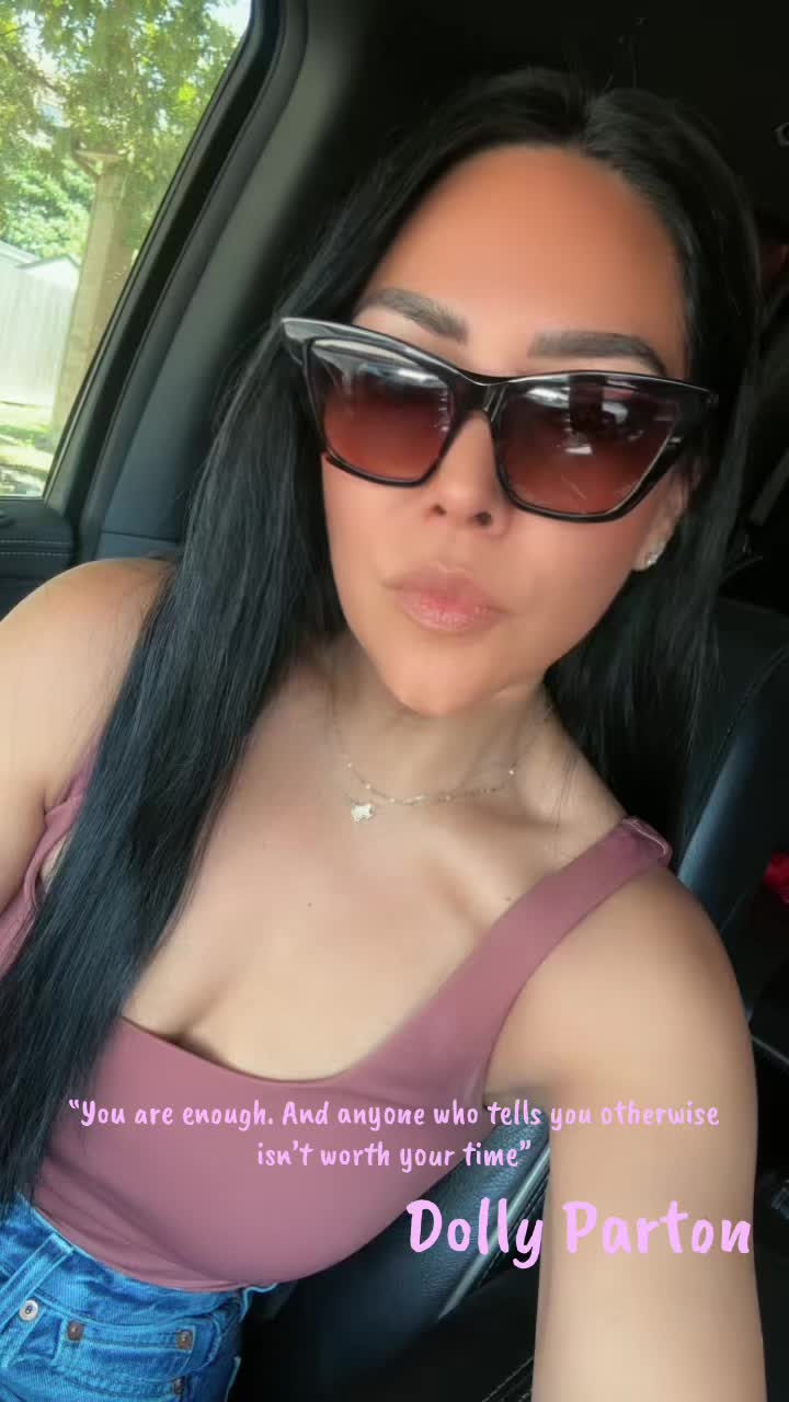 @social_nadine