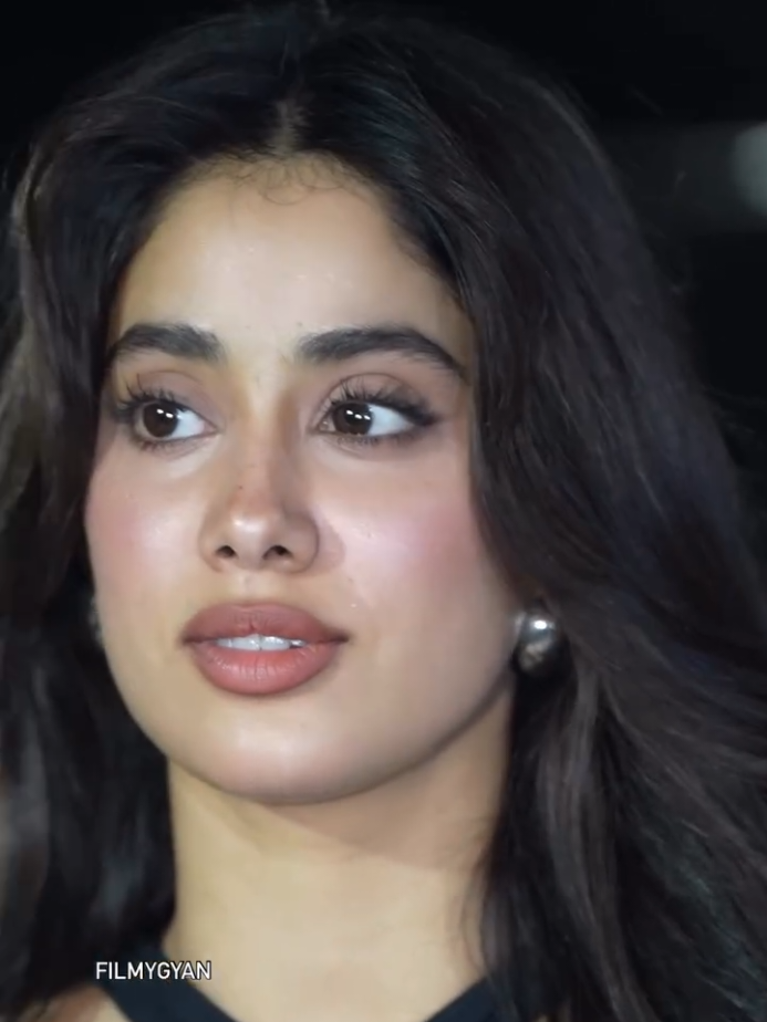 @Bollywood Buzz Official