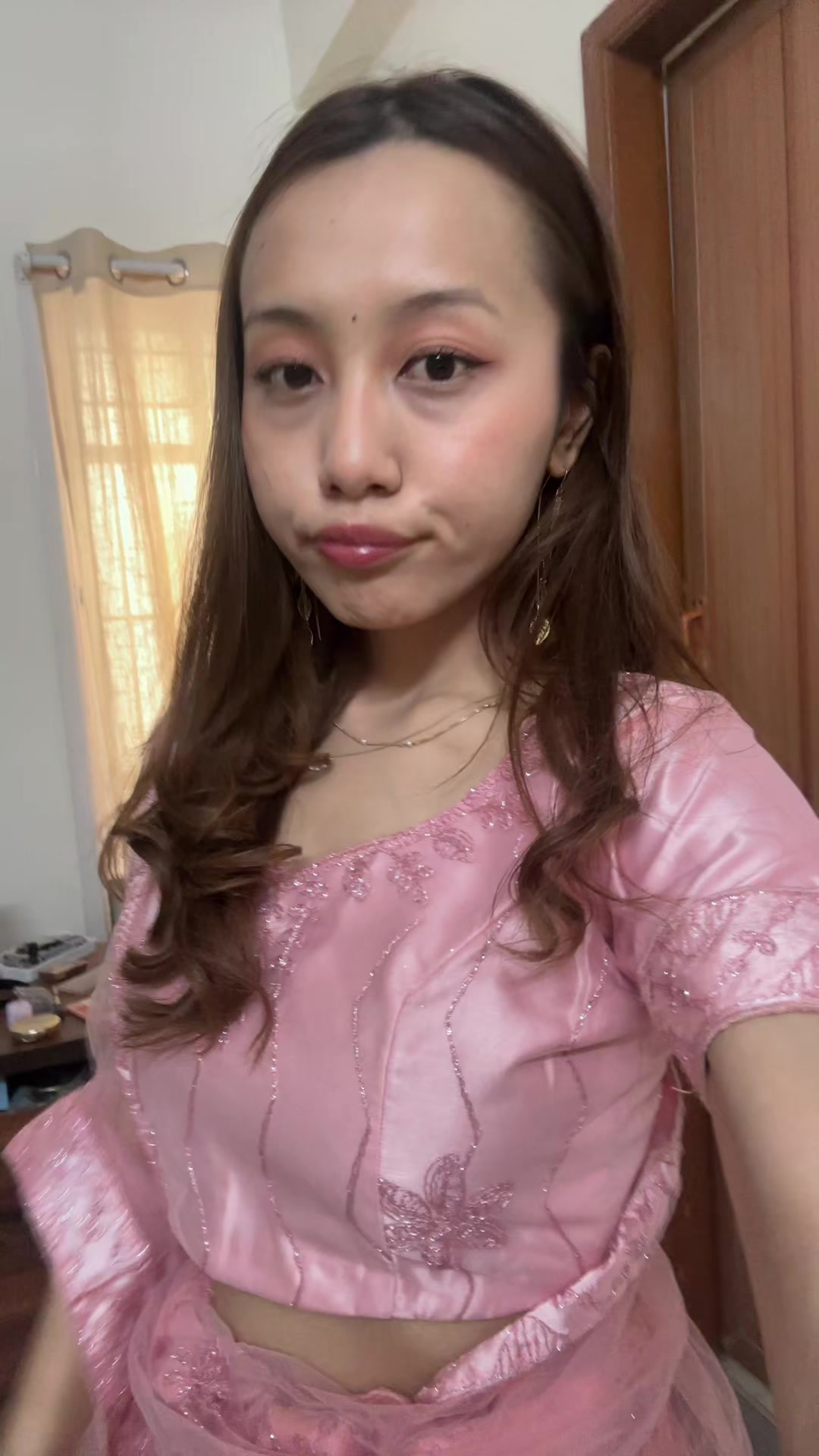 @anoushkayayway