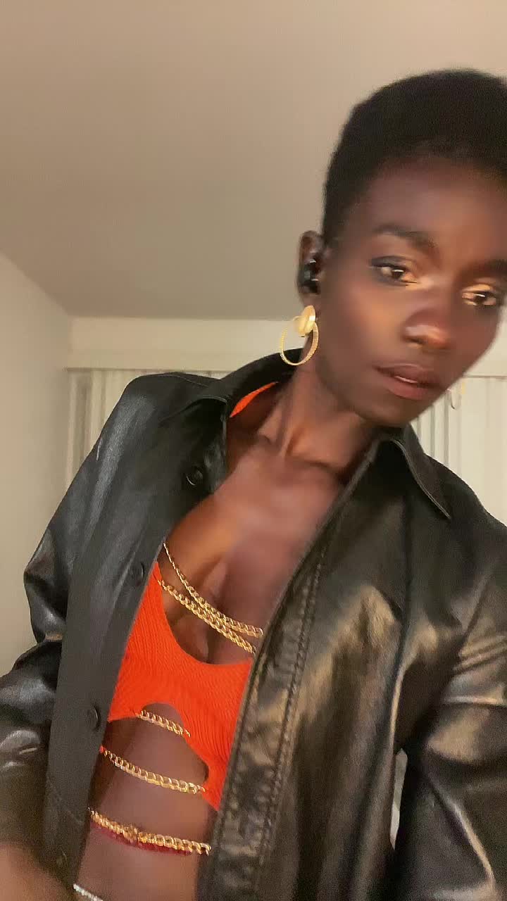 @therese_mbaye