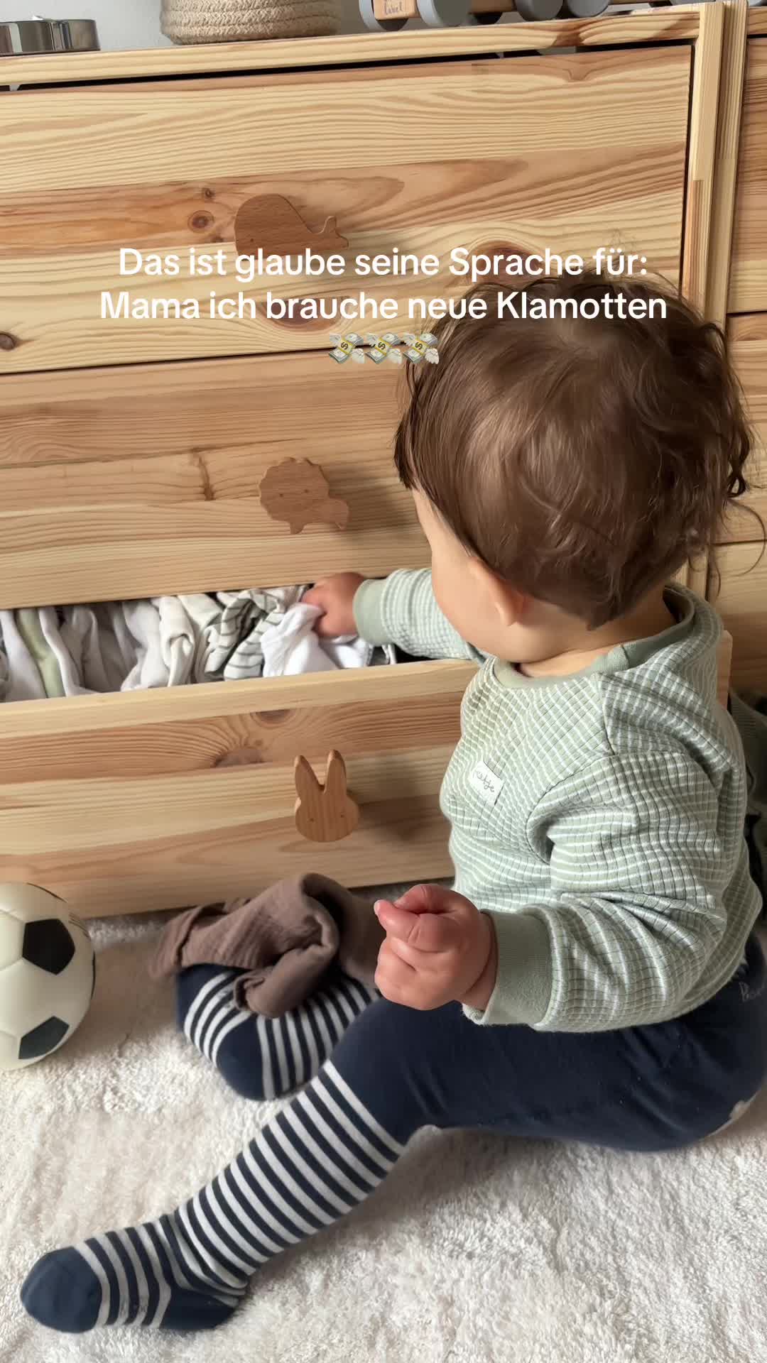 @ela // UGC & Mom
