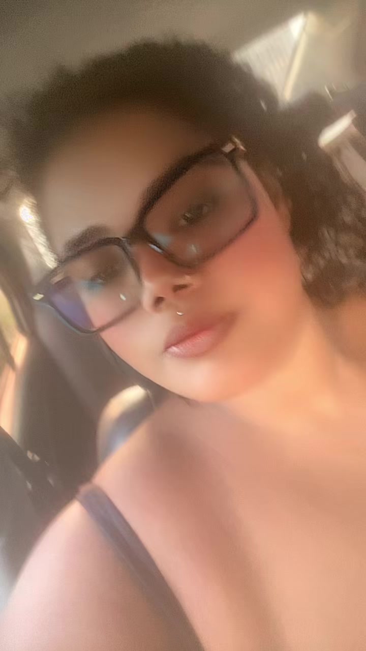 @Desly Marian Ventura