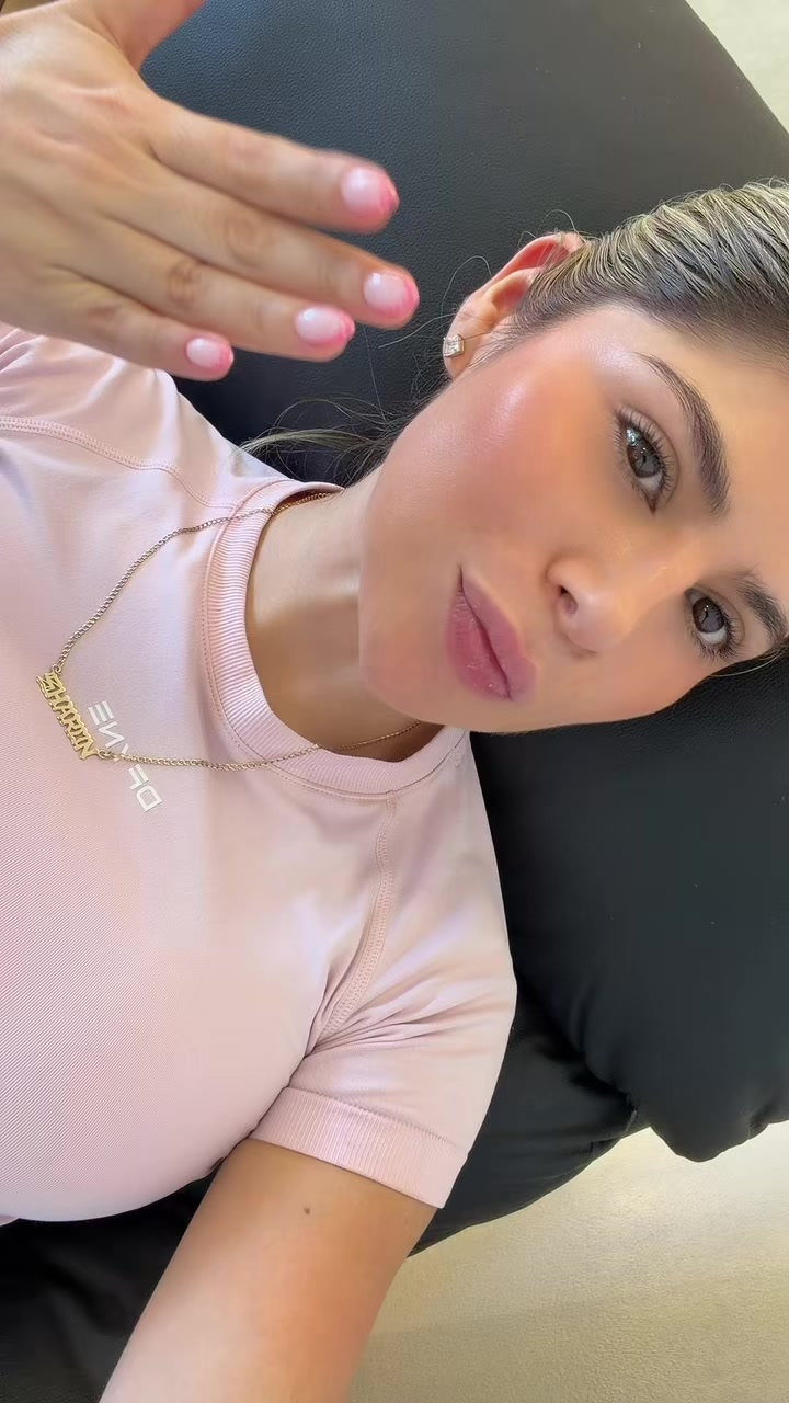 @sharooncastilloo
