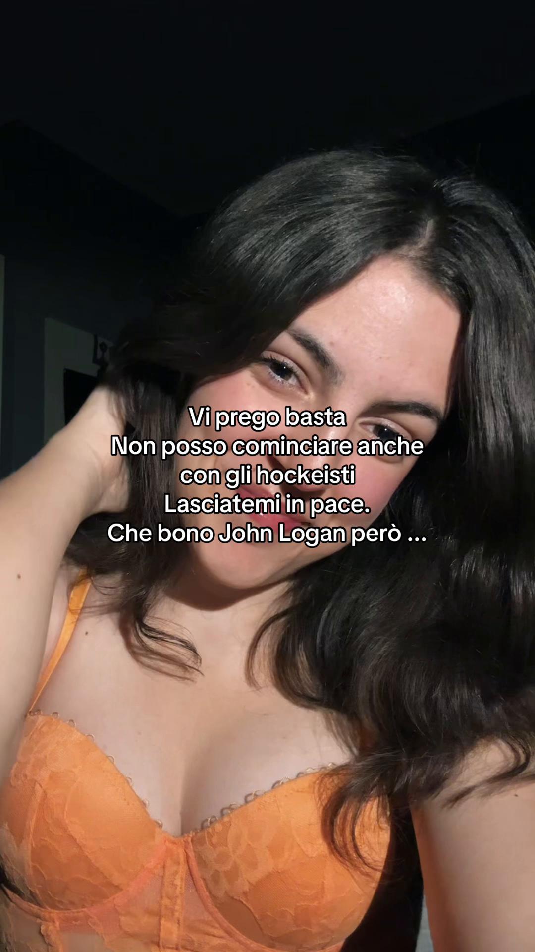 @anninaaina