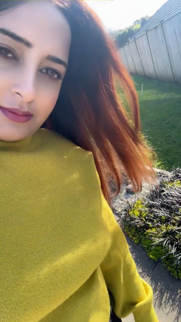 @Riya_Sardarni
