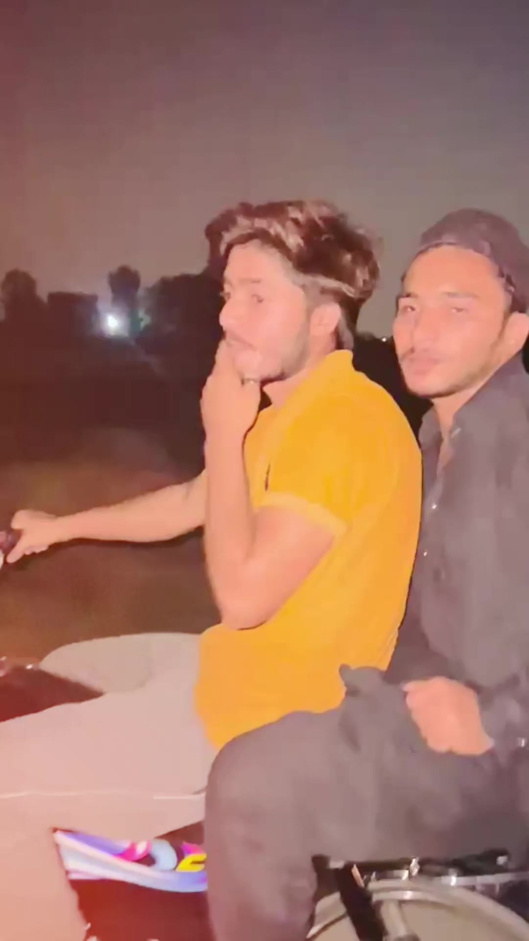 @HUSNAIN LANGRIYAL JATT👑