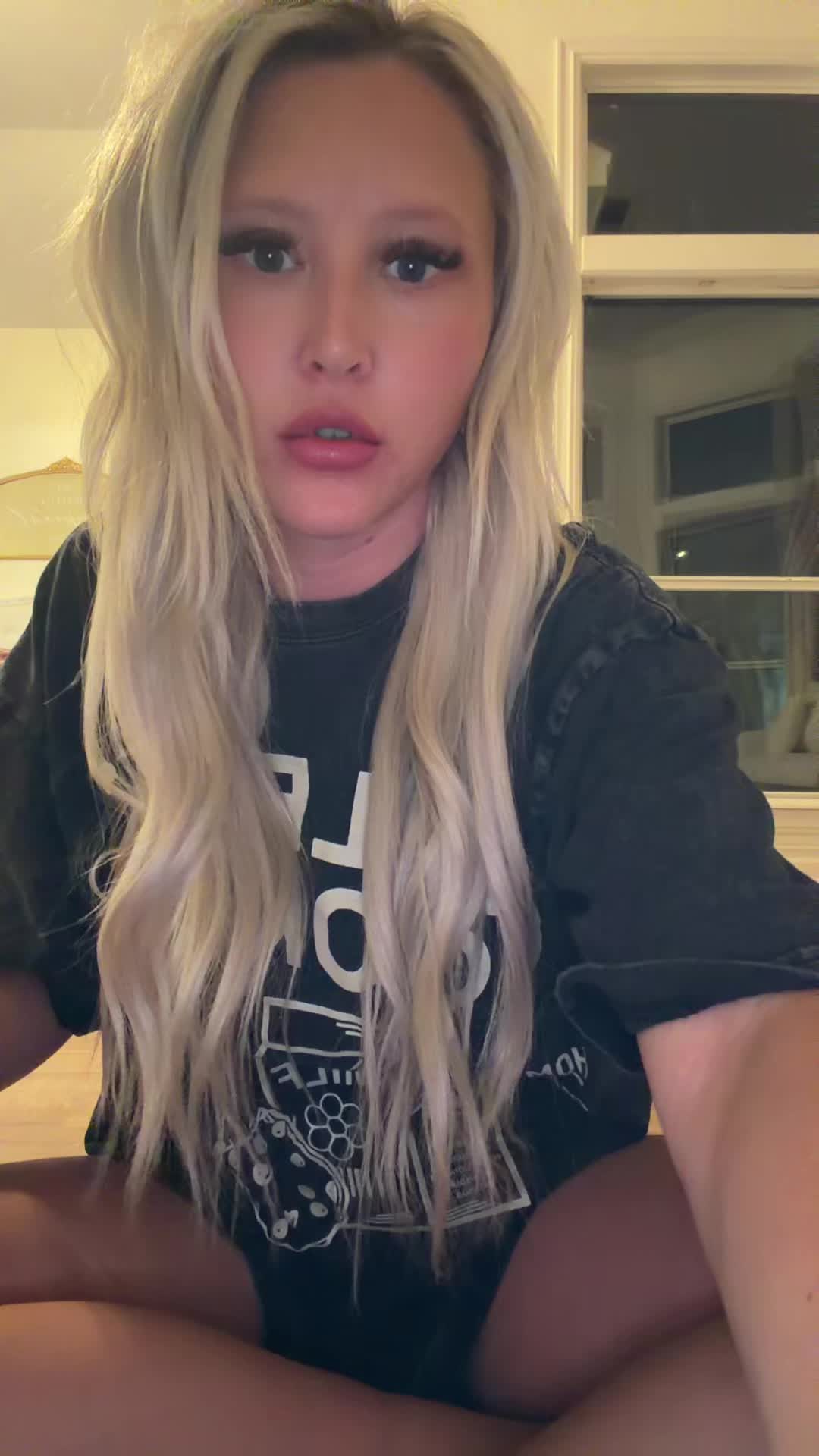 @Christian Nicole ๐