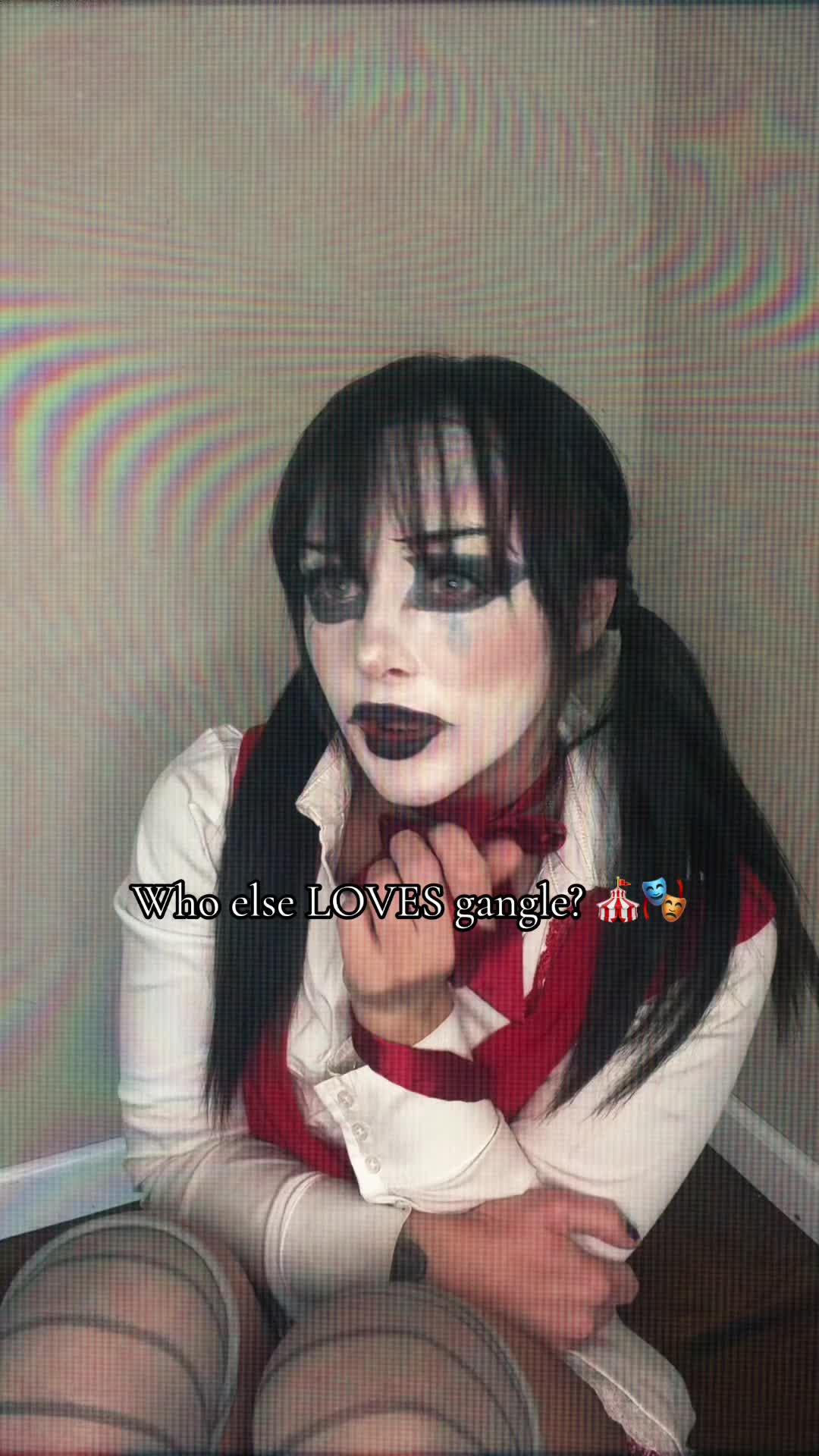 @rosesreadsandcosplay