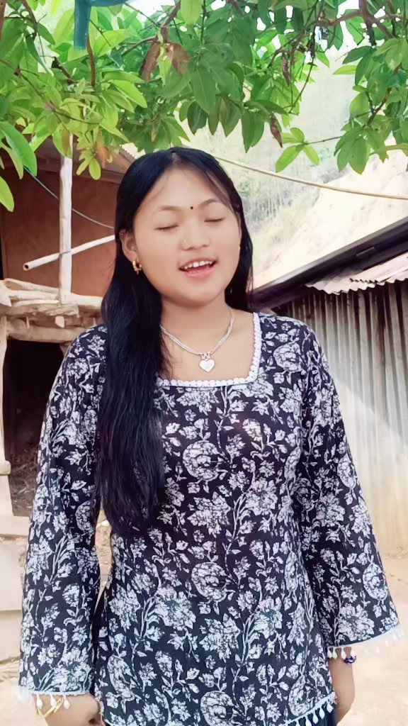 @Anisha.....🫶🖤