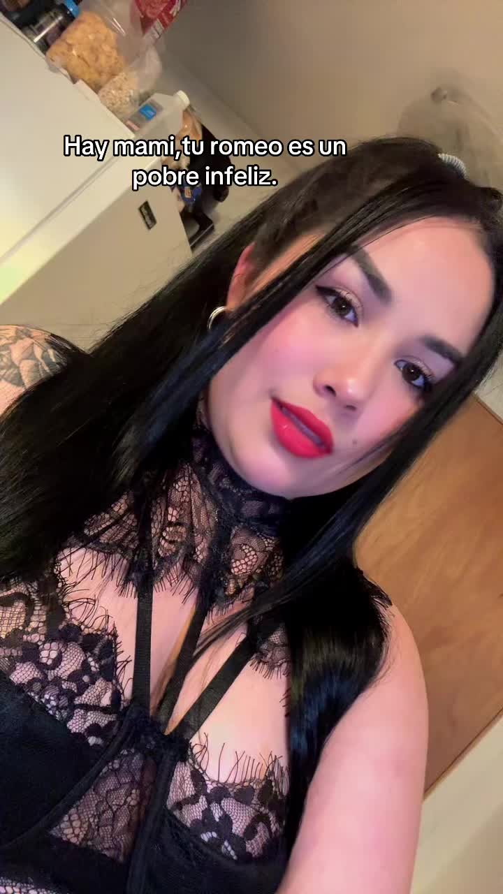 @Laura🦋