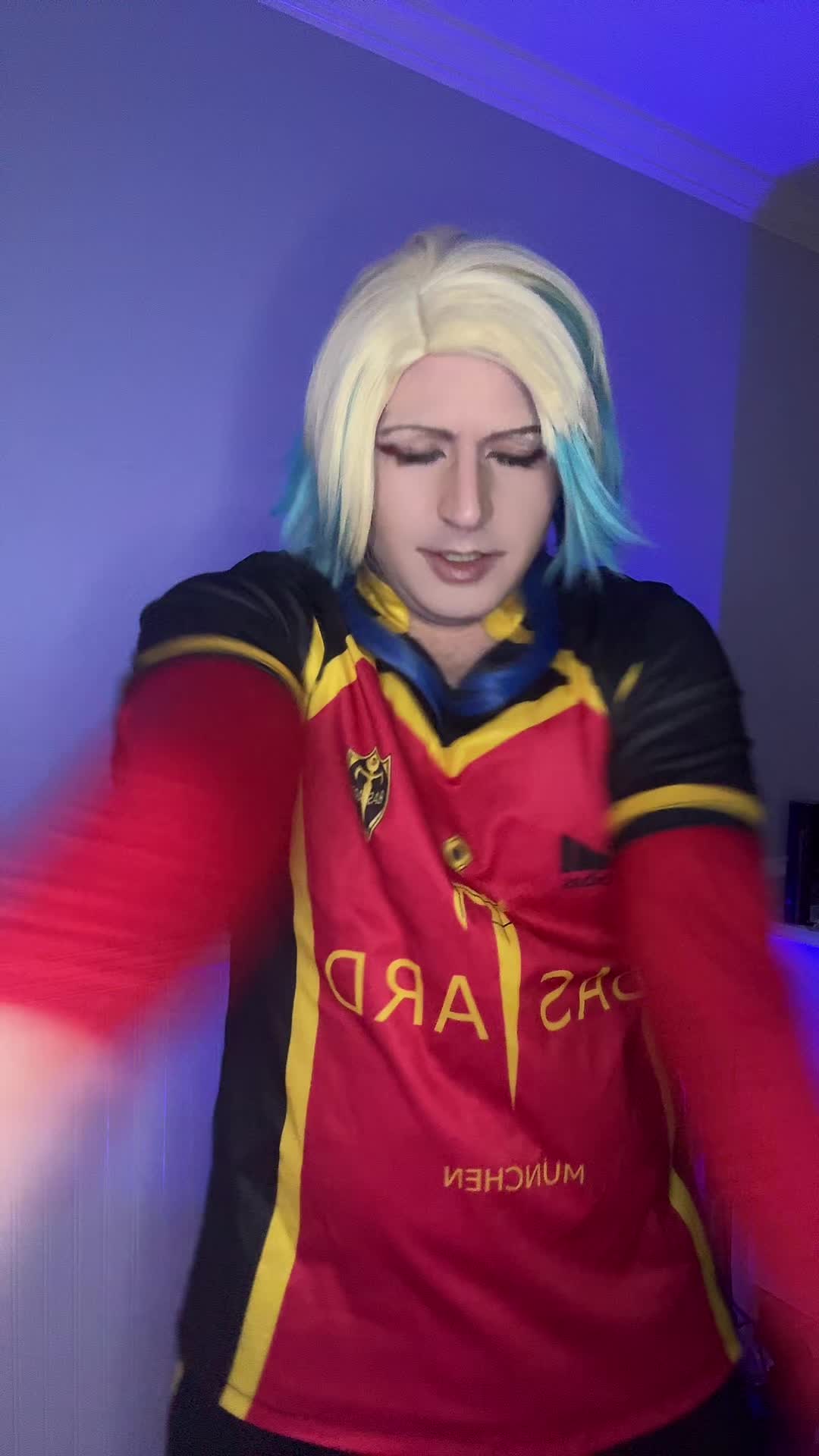 @Cosplayer_96