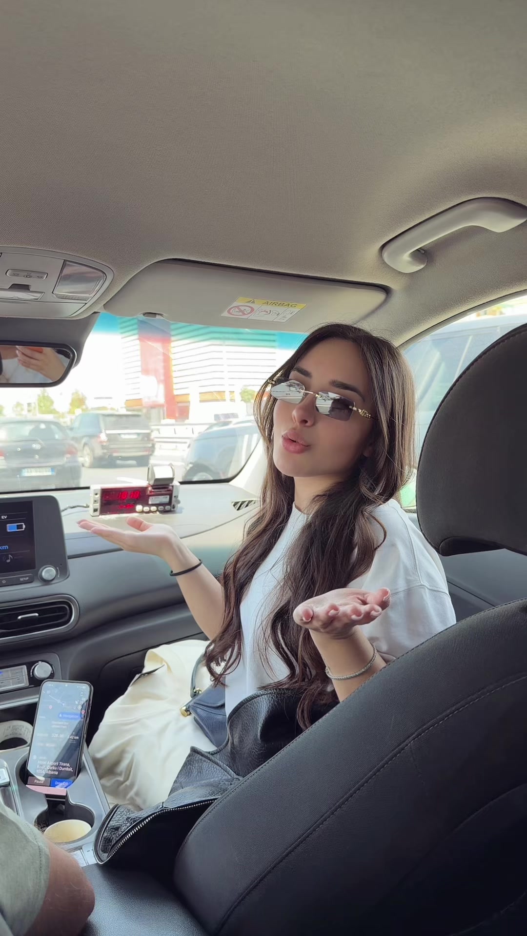 @EIXHI