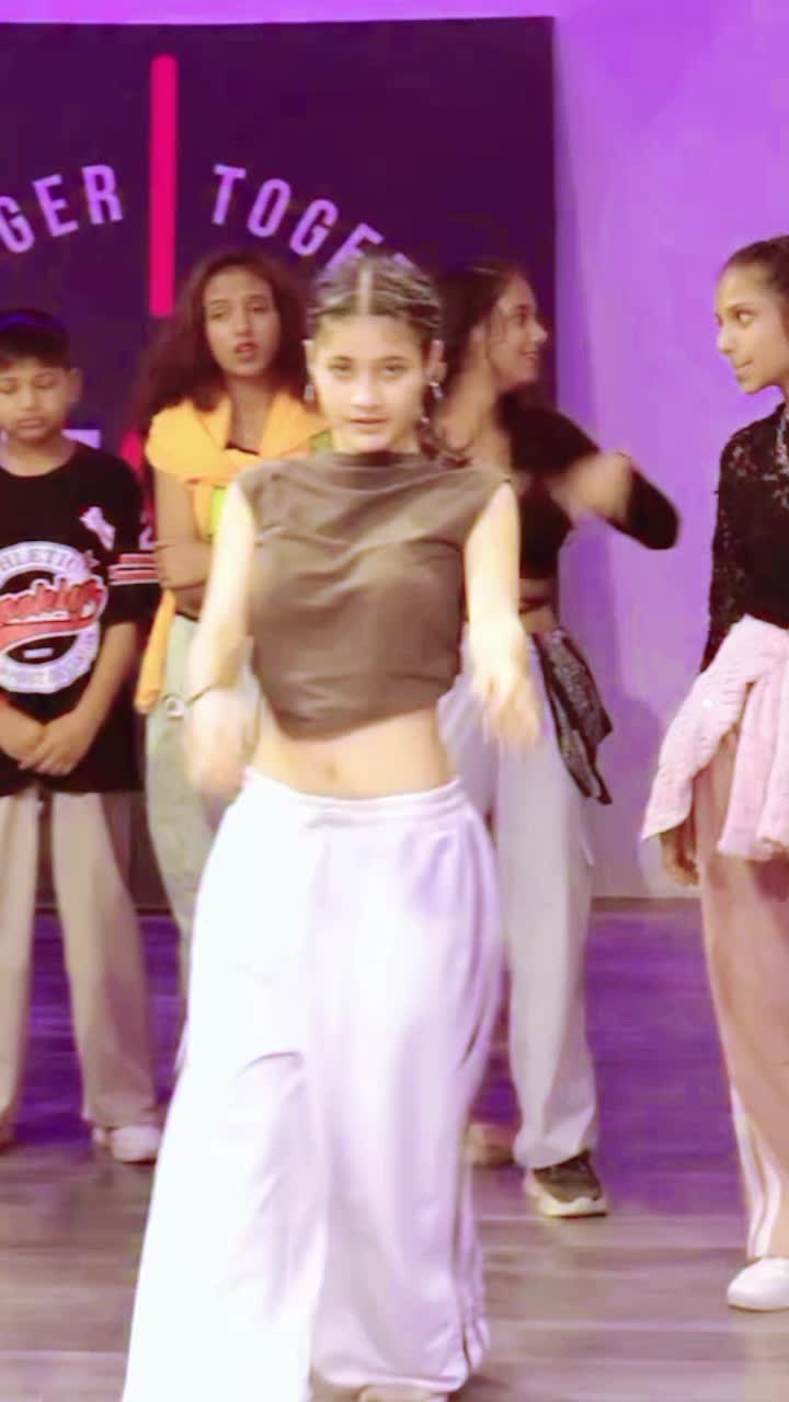 @CRAZY DANCING FACTORY💃🏿🕺
