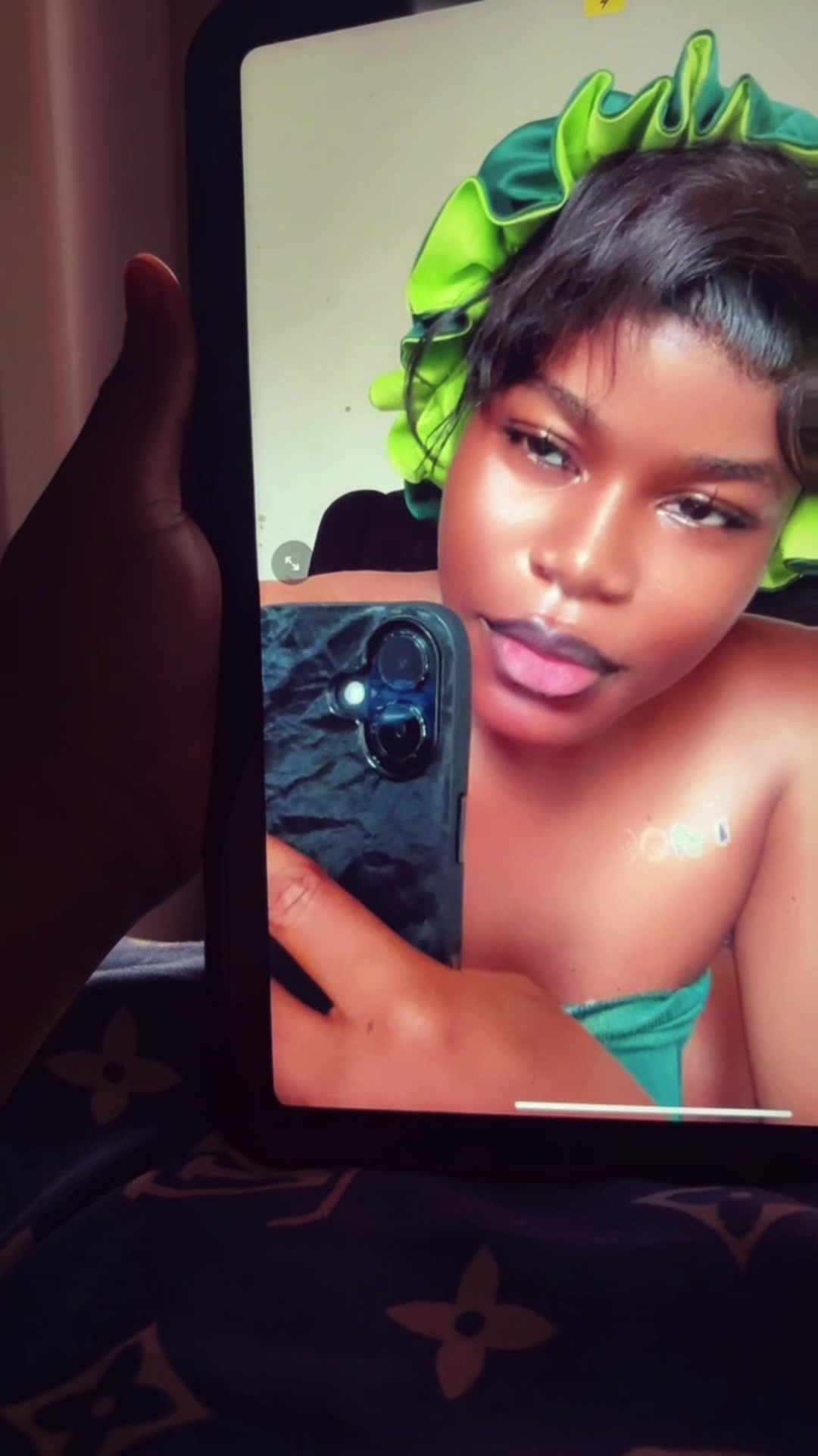 @AFROGODESS๐ด๐↔๏ธ๐