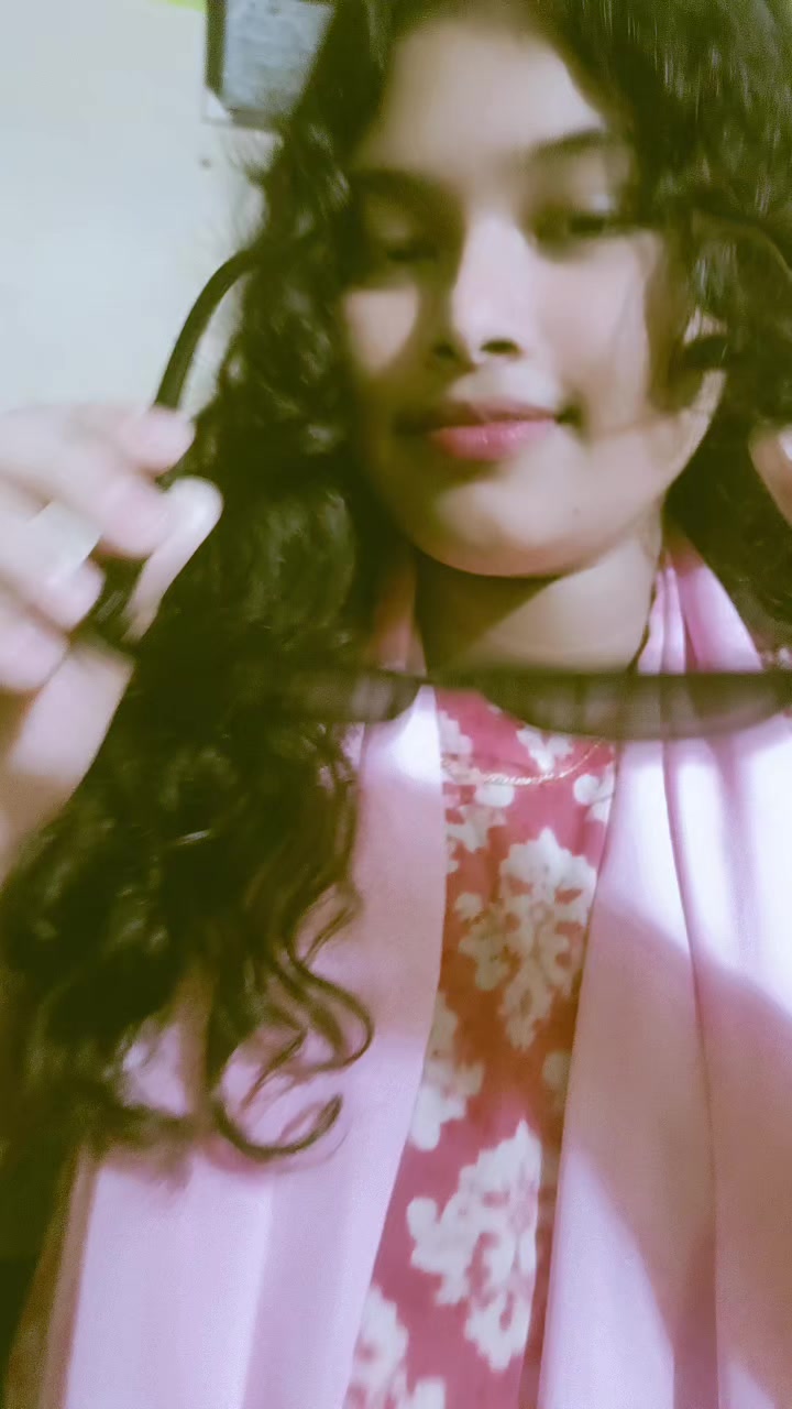 @🦄AROHI TABASSUM🦄