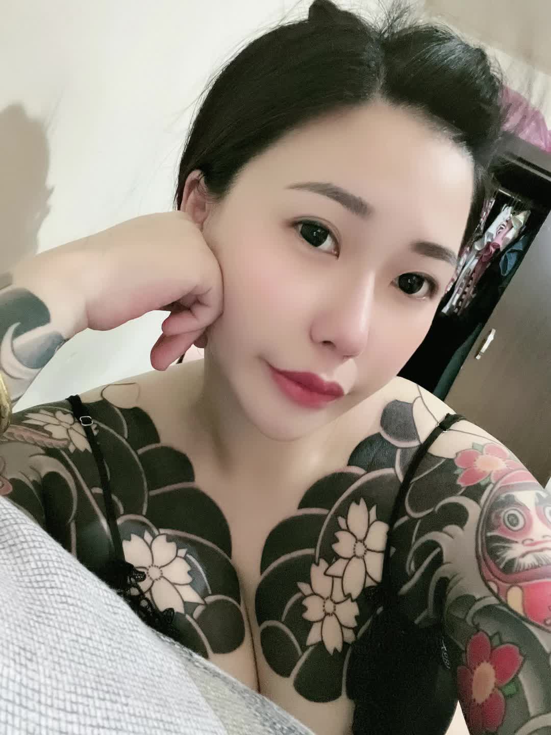 @Ting ⁰&sup2; &sup1;&sup2; 🔅 ᥫᩣ.&uml;̮
