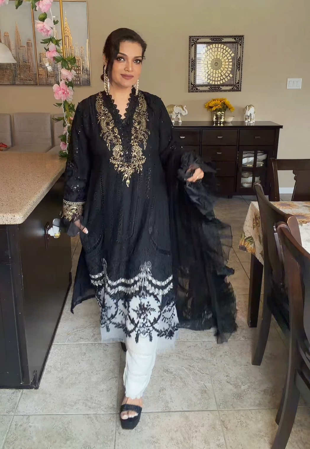 @Desimom-HosanAra❤️حُسن آرا