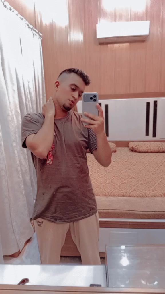 @𝑴ℯĥẳṛ🍾𝑫คⁿⅈ