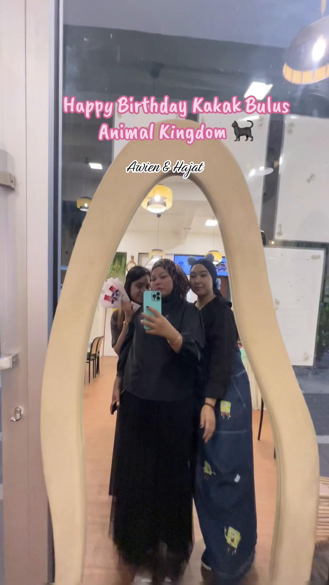 @ANImalKingdom 🐈&zwj;⬛