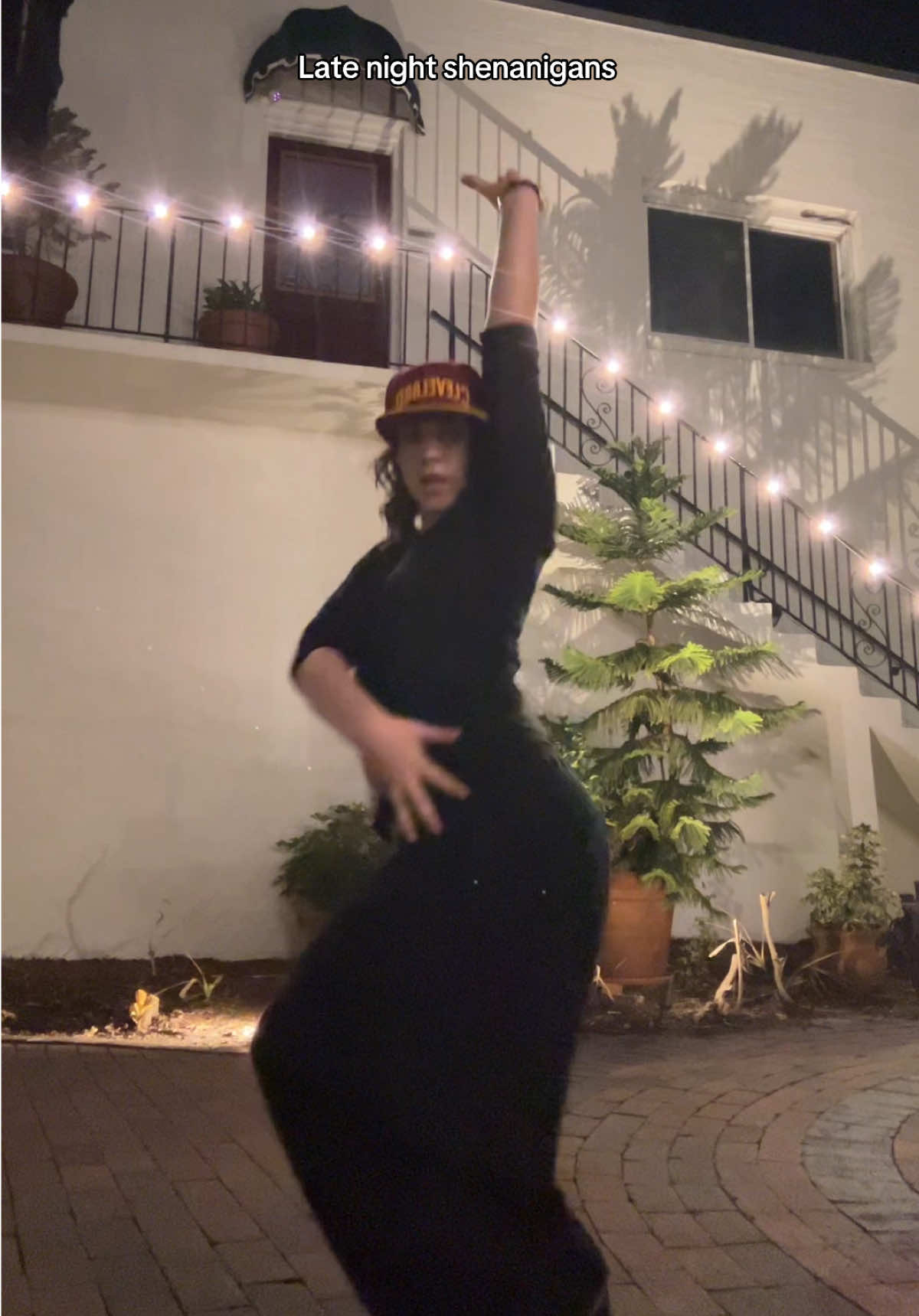 @ayyvahh_