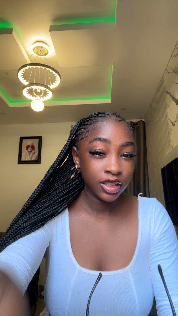 @ashley Odunayo🥰