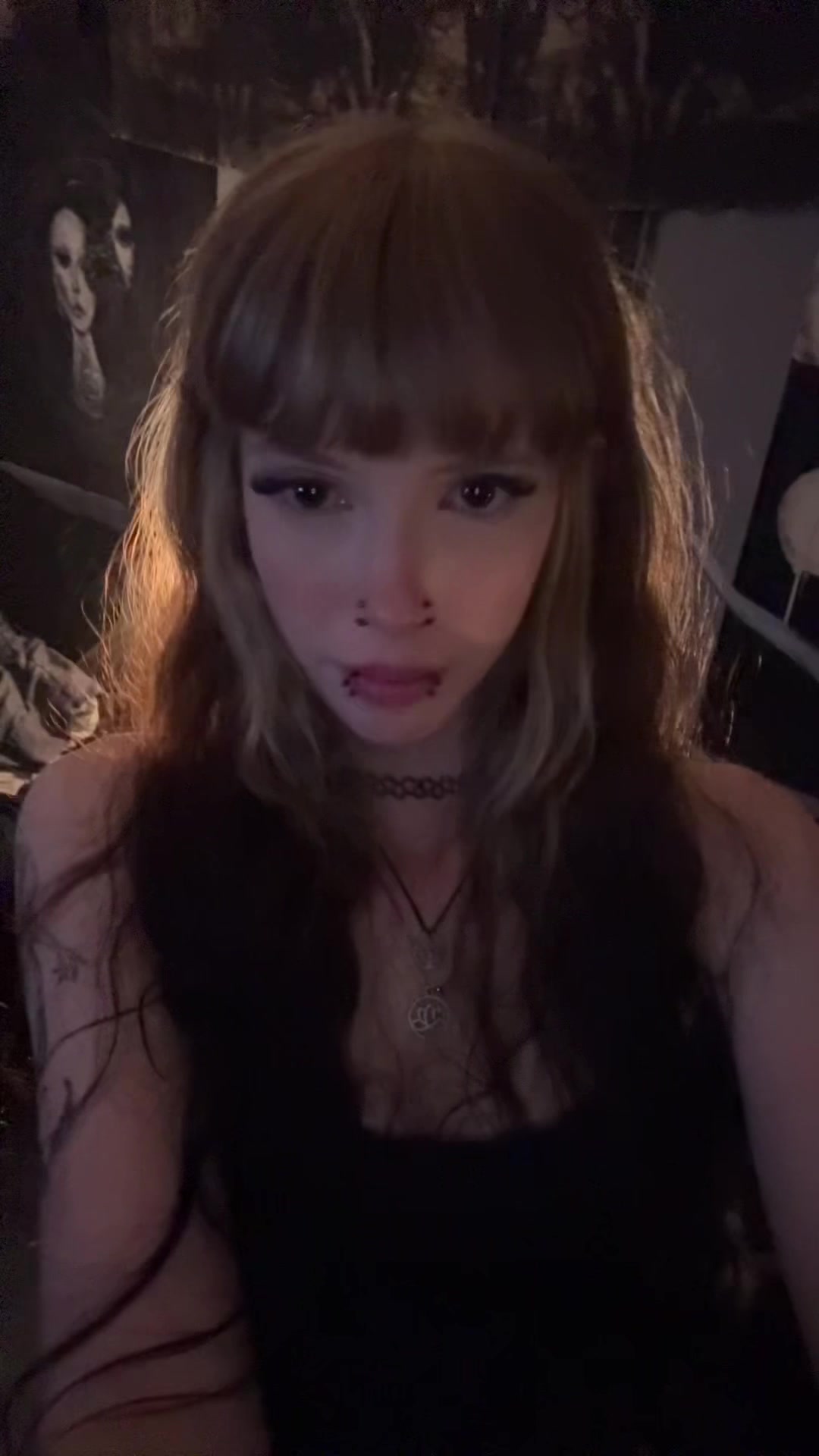 @v