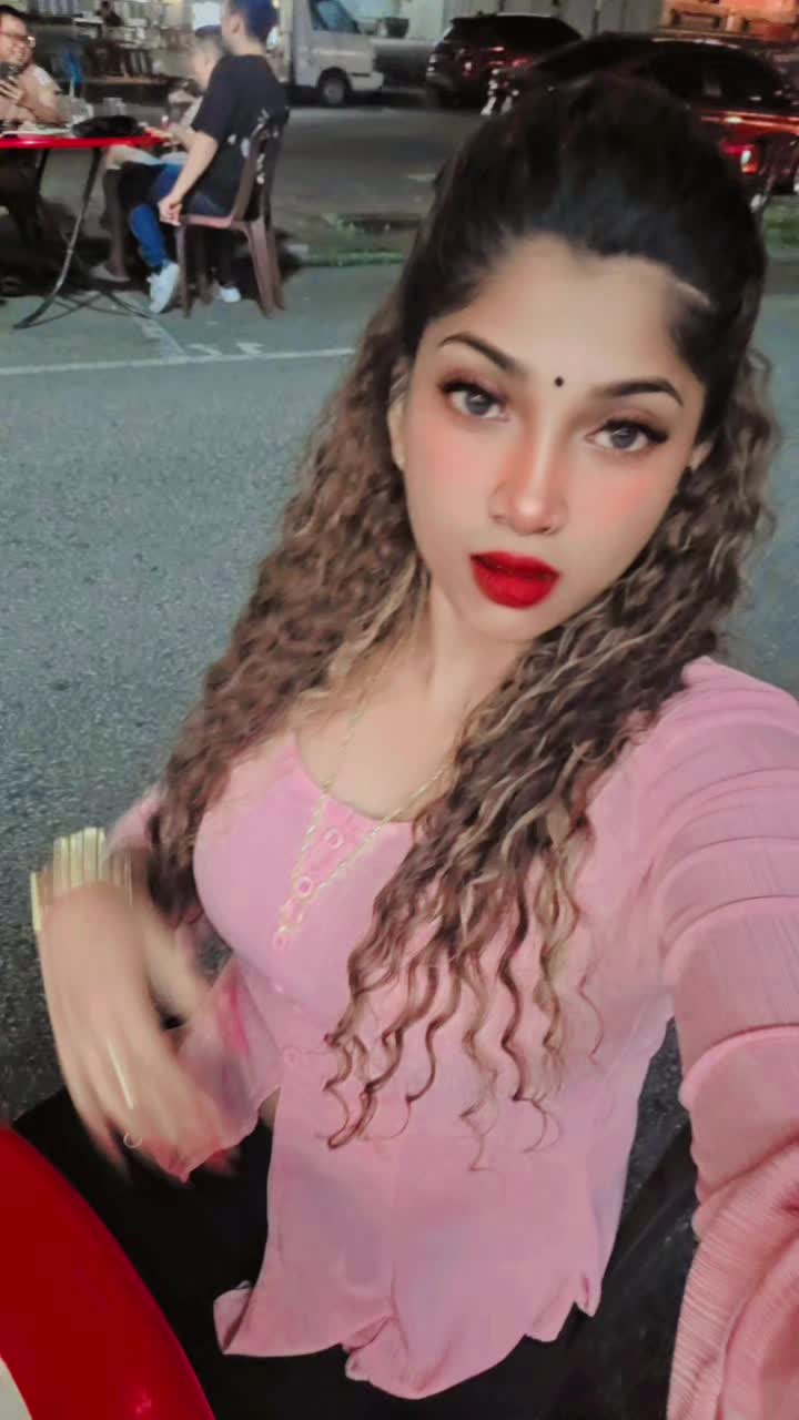 @Marykavitha_28 &hearts;️🖤