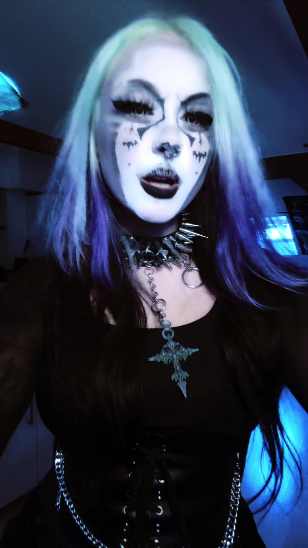 @Angie⛓🖤